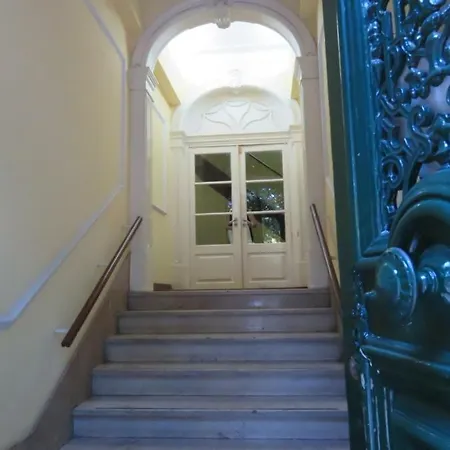 A Ponte Avenida Guest house 3*