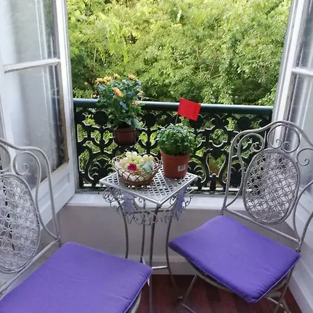 A Ponte Avenida 3* Lisbon